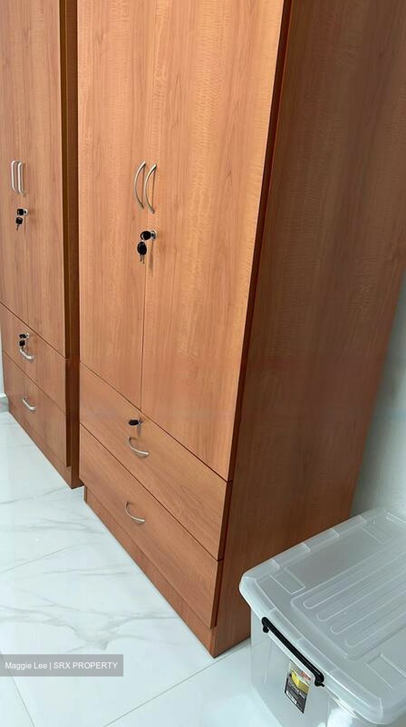 Blk 228 Bukit Batok Central (Bukit Batok), HDB 3 Rooms #573139611